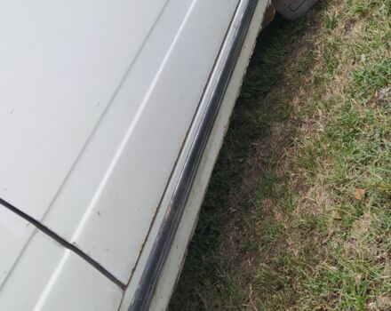 Белый ВАЗ 2107, объемом двигателя 1 л и пробегом 450 тыс. км за 950 $, фото 5 на Automoto.ua