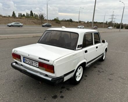 Белый ВАЗ 2107, объемом двигателя 1.6 л и пробегом 200 тыс. км за 699 $, фото 3 на Automoto.ua