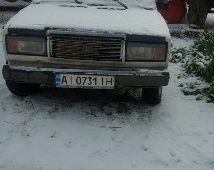 Белый ВАЗ 2107, объемом двигателя 1.5 л и пробегом 100 тыс. км за 427 $, фото 2 на Automoto.ua