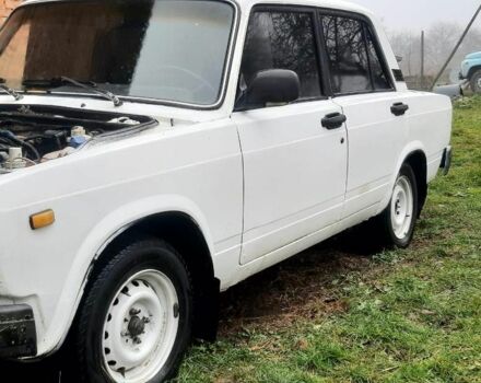 Белый ВАЗ 2107, объемом двигателя 1.5 л и пробегом 105 тыс. км за 600 $, фото 1 на Automoto.ua