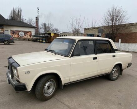 Белый ВАЗ 2107, объемом двигателя 1.5 л и пробегом 243 тыс. км за 710 $, фото 1 на Automoto.ua