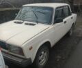 Белый ВАЗ 2107, объемом двигателя 1.5 л и пробегом 180 тыс. км за 348 $, фото 1 на Automoto.ua