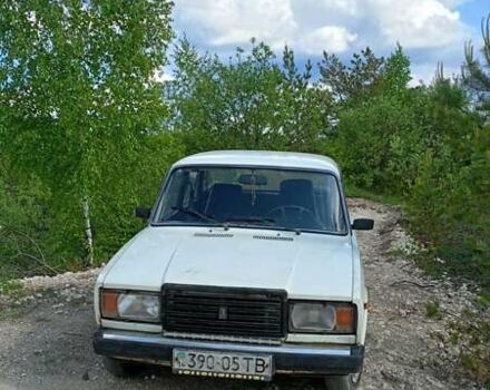 Белый ВАЗ 2107, объемом двигателя 1.6 л и пробегом 88 тыс. км за 482 $, фото 5 на Automoto.ua