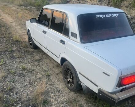 ВАЗ 2107 1997 в Шаргороде на Automoto.ua Белый ВАЗ 2107, объемом двигателя 1.6 л и пробегом 400 тыс. км за 1300 $, фото 3 на Automoto.ua
