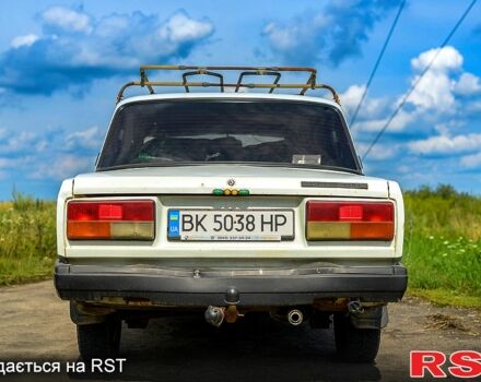 Белый ВАЗ 2107, объемом двигателя 1.5 л и пробегом 0 тыс. км за 700 $, фото 4 на Automoto.ua