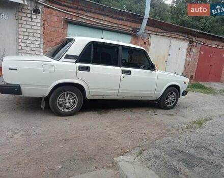 Белый ВАЗ 2107, объемом двигателя 1.5 л и пробегом 110 тыс. км за 1400 $, фото 2 на Automoto.ua