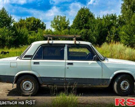 Белый ВАЗ 2107, объемом двигателя 1.5 л и пробегом 0 тыс. км за 700 $, фото 5 на Automoto.ua
