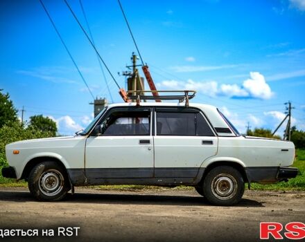Белый ВАЗ 2107, объемом двигателя 1.5 л и пробегом 0 тыс. км за 700 $, фото 2 на Automoto.ua