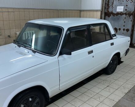 Белый ВАЗ 2107, объемом двигателя 1.5 л и пробегом 3 тыс. км за 832 $, фото 2 на Automoto.ua