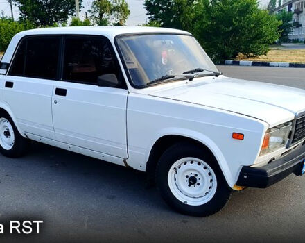 Білий ВАЗ 2107, об'ємом двигуна 1.5 л та пробігом 250 тис. км за 1457 $, фото 3 на Automoto.ua