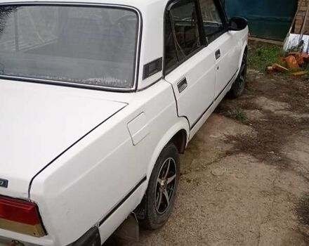Белый ВАЗ 2107, объемом двигателя 1.45 л и пробегом 87 тыс. км за 1000 $, фото 2 на Automoto.ua