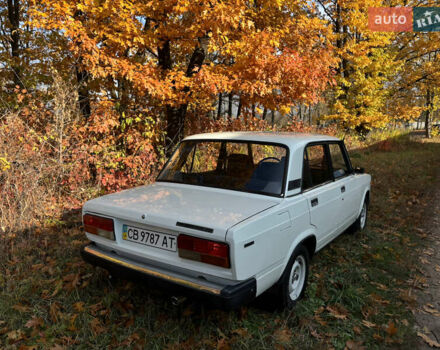 ВАЗ 2107 2000 в Чернигове на Automoto.ua Белый ВАЗ 2107, объемом двигателя 1.6 л и пробегом 68 тыс. км за 1899 $, фото 5 на Automoto.ua
