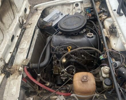 Белый ВАЗ 2107, объемом двигателя 1.5 л и пробегом 200 тыс. км за 355 $, фото 3 на Automoto.ua