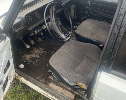 Белый ВАЗ 2107, объемом двигателя 1.5 л и пробегом 200 тыс. км за 355 $, фото 2 на Automoto.ua