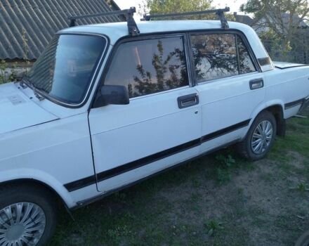 Белый ВАЗ 2107, объемом двигателя 1.5 л и пробегом 500 тыс. км за 450 $, фото 4 на Automoto.ua