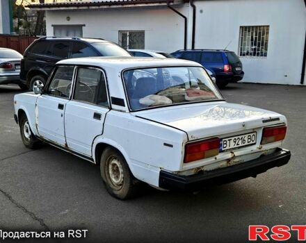 Белый ВАЗ 2107, объемом двигателя 1.5 л и пробегом 75 тыс. км за 500 $, фото 1 на Automoto.ua