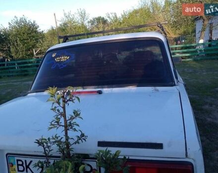Белый ВАЗ 2107, объемом двигателя 1.5 л и пробегом 500 тыс. км за 450 $, фото 2 на Automoto.ua