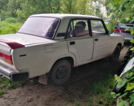 Белый ВАЗ 2107, объемом двигателя 1.5 л и пробегом 100 тыс. км за 550 $, фото 1 на Automoto.ua