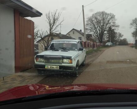 Белый ВАЗ 2107, объемом двигателя 1.5 л и пробегом 1 тыс. км за 1250 $, фото 1 на Automoto.ua