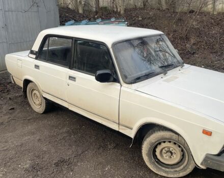 Белый ВАЗ 2107, объемом двигателя 1.5 л и пробегом 270 тыс. км за 700 $, фото 2 на Automoto.ua