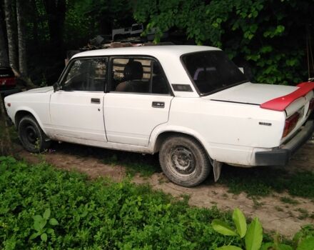 Белый ВАЗ 2107, объемом двигателя 1.5 л и пробегом 100 тыс. км за 550 $, фото 4 на Automoto.ua
