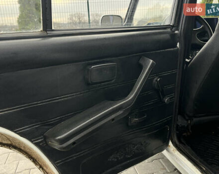 Белый ВАЗ 2107, объемом двигателя 1.5 л и пробегом 109 тыс. км за 1350 $, фото 47 на Automoto.ua