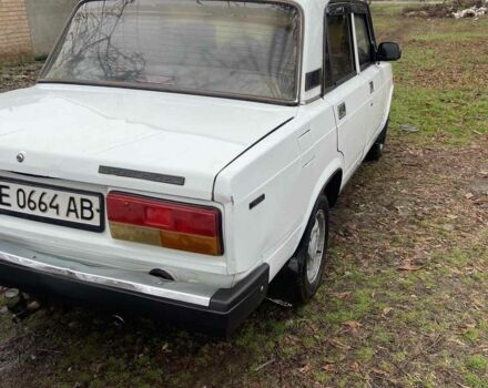 Белый ВАЗ 2107, объемом двигателя 5 л и пробегом 50 тыс. км за 828 $, фото 1 на Automoto.ua
