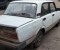 Белый ВАЗ 2107, объемом двигателя 1.5 л и пробегом 250 тыс. км за 437 $, фото 3 на Automoto.ua