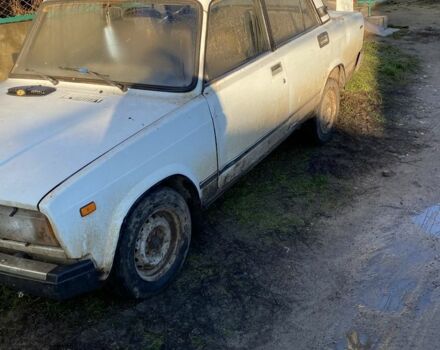 Белый ВАЗ 2107, объемом двигателя 1.4 л и пробегом 250 тыс. км за 550 $, фото 1 на Automoto.ua