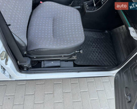 Белый ВАЗ 2107, объемом двигателя 1.5 л и пробегом 63 тыс. км за 2800 $, фото 7 на Automoto.ua