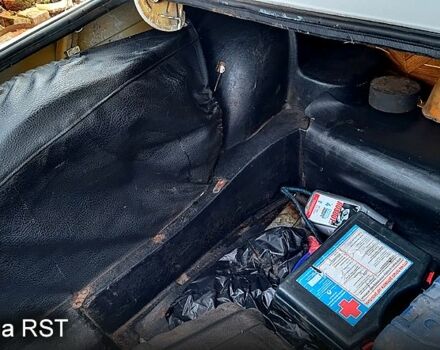 Белый ВАЗ 2107, объемом двигателя 1.5 л и пробегом 0 тыс. км за 1000 $, фото 8 на Automoto.ua