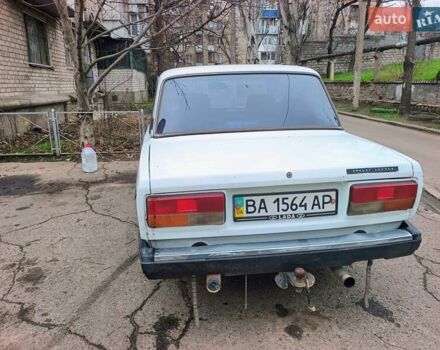 Белый ВАЗ 2107, объемом двигателя 1.45 л и пробегом 74 тыс. км за 2100 $, фото 1 на Automoto.ua