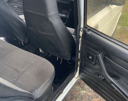 Белый ВАЗ 2107, объемом двигателя 5 л и пробегом 50 тыс. км за 828 $, фото 7 на Automoto.ua