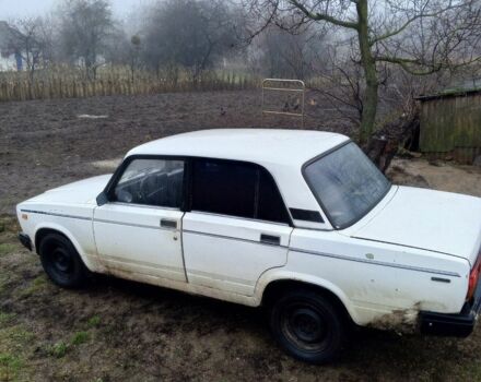 Белый ВАЗ 2107, объемом двигателя 0 л и пробегом 237 тыс. км за 592 $, фото 3 на Automoto.ua