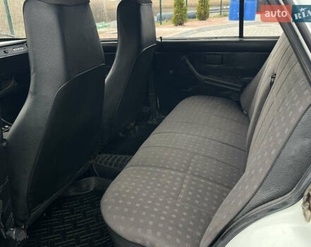 Белый ВАЗ 2107, объемом двигателя 1.5 л и пробегом 109 тыс. км за 1350 $, фото 46 на Automoto.ua