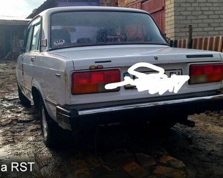 Белый ВАЗ 2107, объемом двигателя 1.5 л и пробегом 0 тыс. км за 1000 $, фото 2 на Automoto.ua