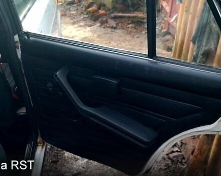 Белый ВАЗ 2107, объемом двигателя 1.5 л и пробегом 0 тыс. км за 1000 $, фото 10 на Automoto.ua