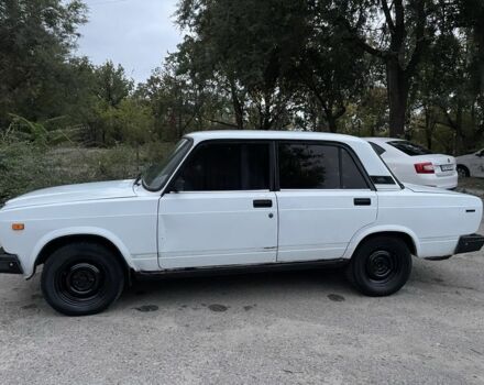 Белый ВАЗ 2107, объемом двигателя 1.5 л и пробегом 70 тыс. км за 1074 $, фото 4 на Automoto.ua