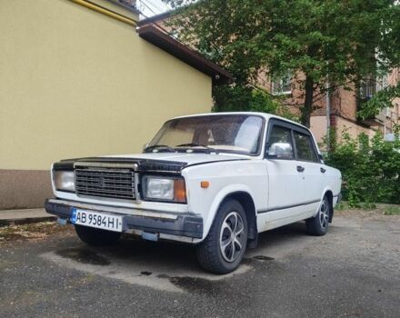 Белый ВАЗ 2107, объемом двигателя 1.5 л и пробегом 107 тыс. км за 1200 $, фото 1 на Automoto.ua