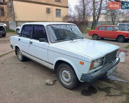 Белый ВАЗ 2107, объемом двигателя 1.45 л и пробегом 74 тыс. км за 2100 $, фото 2 на Automoto.ua
