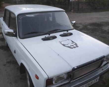 Белый ВАЗ 2107, объемом двигателя 1.5 л и пробегом 100 тыс. км за 700 $, фото 1 на Automoto.ua