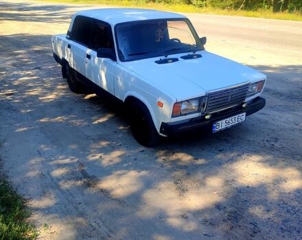 Белый ВАЗ 2107, объемом двигателя 1.5 л и пробегом 275 тыс. км за 1000 $, фото 1 на Automoto.ua