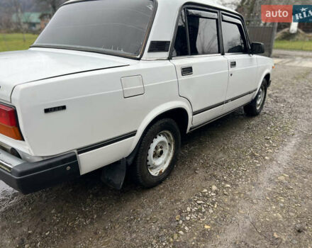 Белый ВАЗ 2107, объемом двигателя 1.45 л и пробегом 90 тыс. км за 1050 $, фото 2 на Automoto.ua