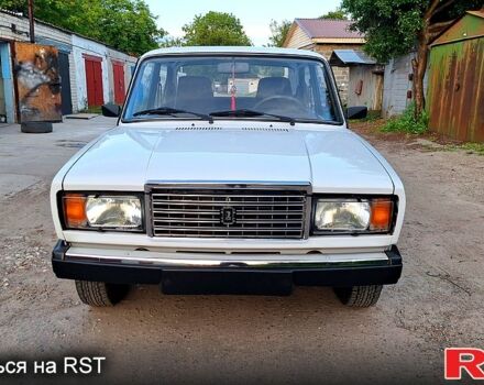 Белый ВАЗ 2107, объемом двигателя 1.5 л и пробегом 14 тыс. км за 3350 $, фото 5 на Automoto.ua