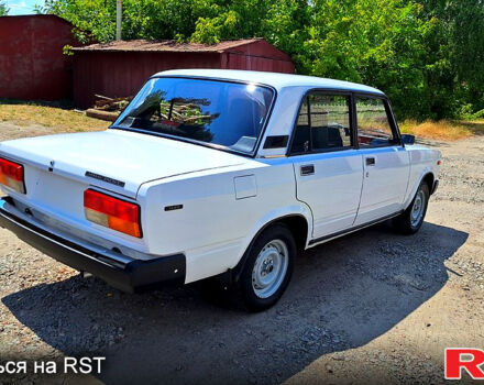 ВАЗ 2107 2005 в Смеле на Automoto.ua Белый ВАЗ 2107, объемом двигателя 1.5 л и пробегом 46 тыс. км за 2900 $, фото 4 на Automoto.ua