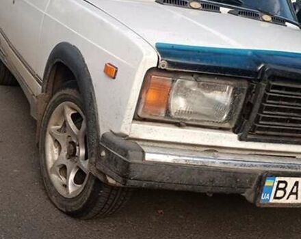 ВАЗ 2107 2005 в Знаменке на Automoto.ua Белый ВАЗ 2107, объемом двигателя 1.5 л и пробегом 300 тыс. км за 1200 $, фото 4 на Automoto.ua