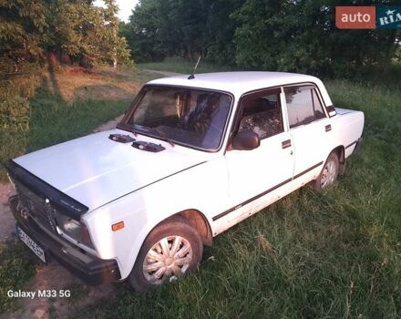 Белый ВАЗ 2107, объемом двигателя 1.5 л и пробегом 130 тыс. км за 2000 $, фото 3 на Automoto.ua