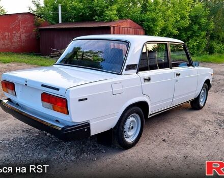 Белый ВАЗ 2107, объемом двигателя 1.5 л и пробегом 14 тыс. км за 3350 $, фото 3 на Automoto.ua