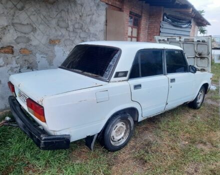 Белый ВАЗ 2107, объемом двигателя 1 л и пробегом 100 тыс. км за 361 $, фото 1 на Automoto.ua