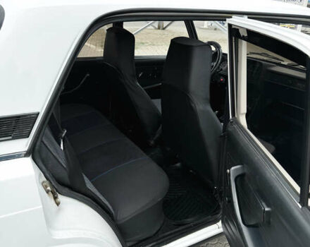 Білий ВАЗ 2107, об'ємом двигуна 1.5 л та пробігом 23 тис. км за 2600 $, фото 11 на Automoto.ua